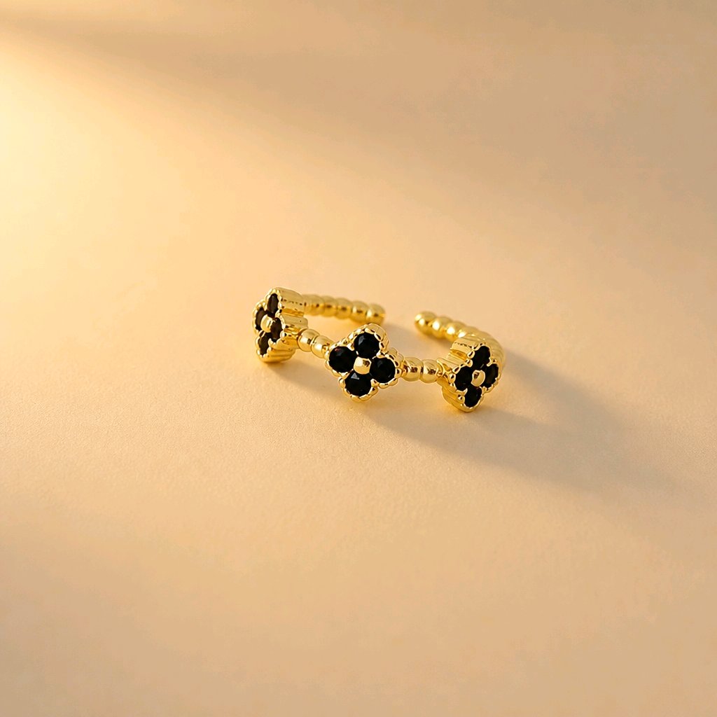 ANILLO TREBOLES NEGROS DIVINA