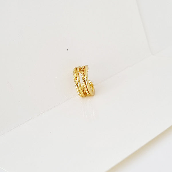 EARCUFF BOLITAS DORADAS