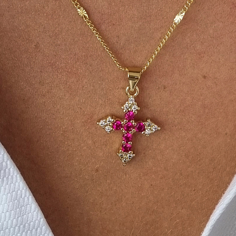 CADENA CRUZ ROMANA FUCSIA