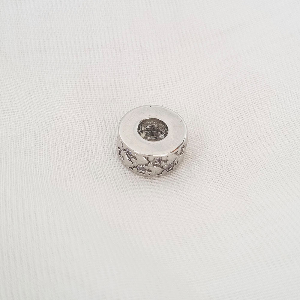 CHARM PANDOR ARO BRILLANTE PLATA