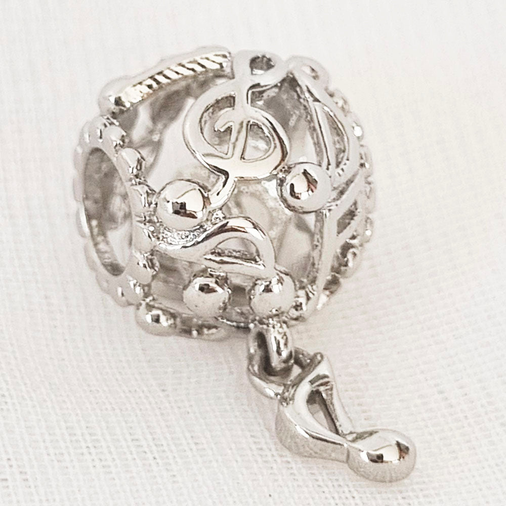 CHARM PANDOR MUSICA PLATEADA