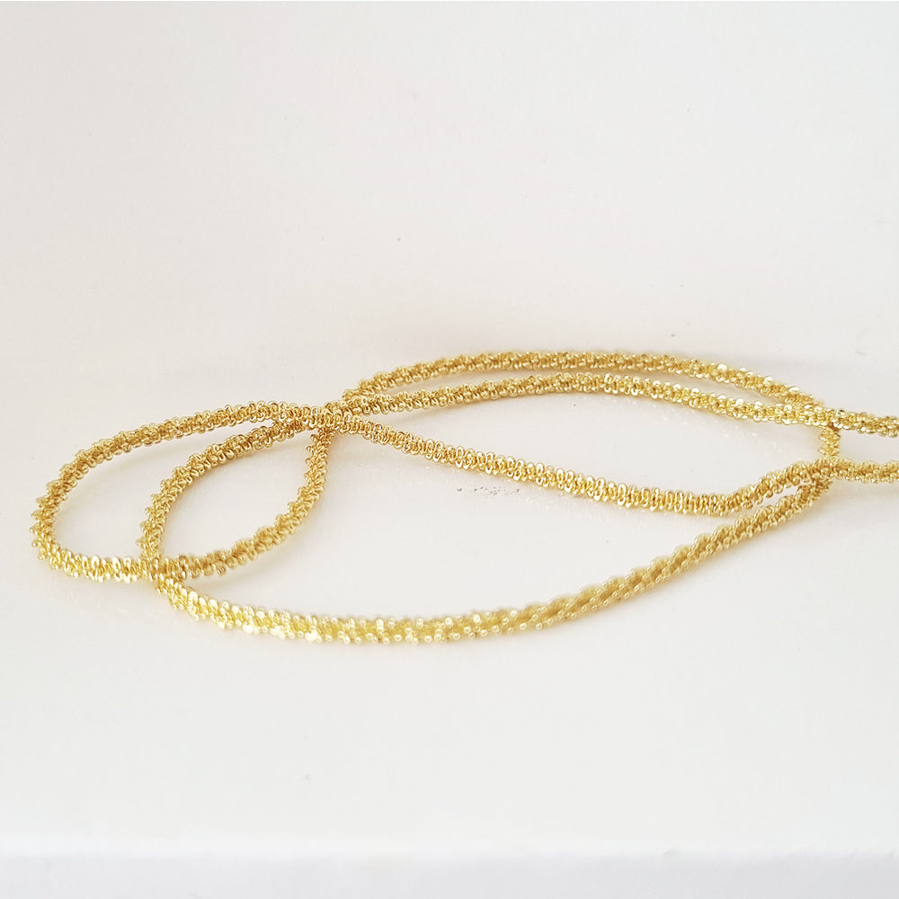 collar cordon dorado
